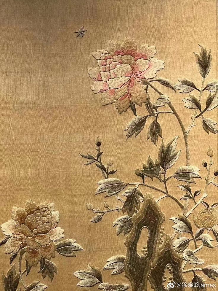 Cultivating Gratitude: Meaningful Thanksgiving Hostess Gifts & Artisan Silk Decor