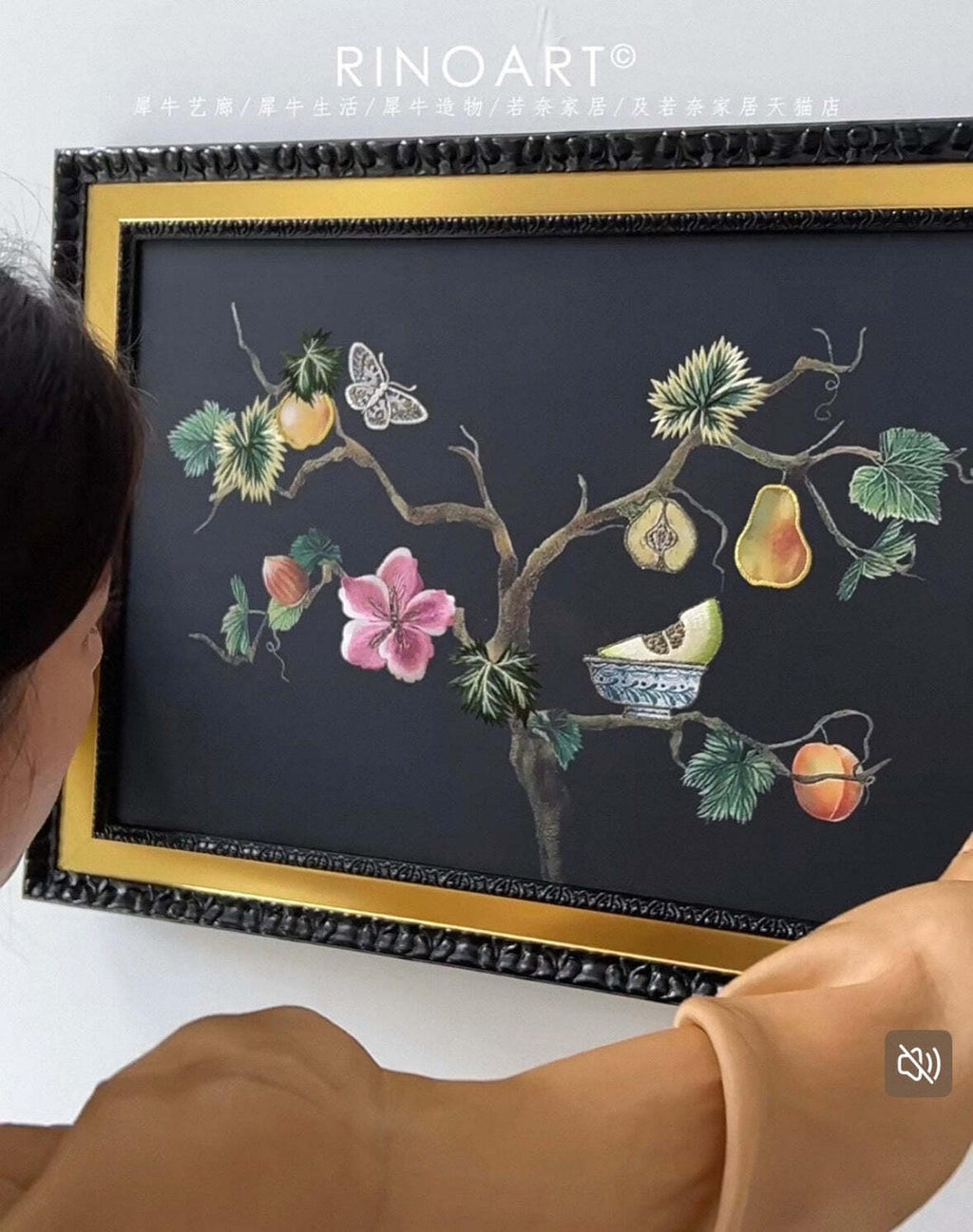 [embroidery_art] [craftmanship_exclusive_unique_luxury] [home_decor][handbag][Needle_talks_art]